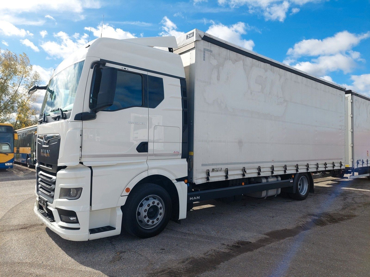 MAN TGX 18.470 LL + Gniotpol G-4080 120 m3 Durchbar - Тентованный грузовик: фото 5 MAN TGX 18.470 LL + Gniotpol G-4080 120 m3 Durchbar - Тентованный грузовик: фото 5