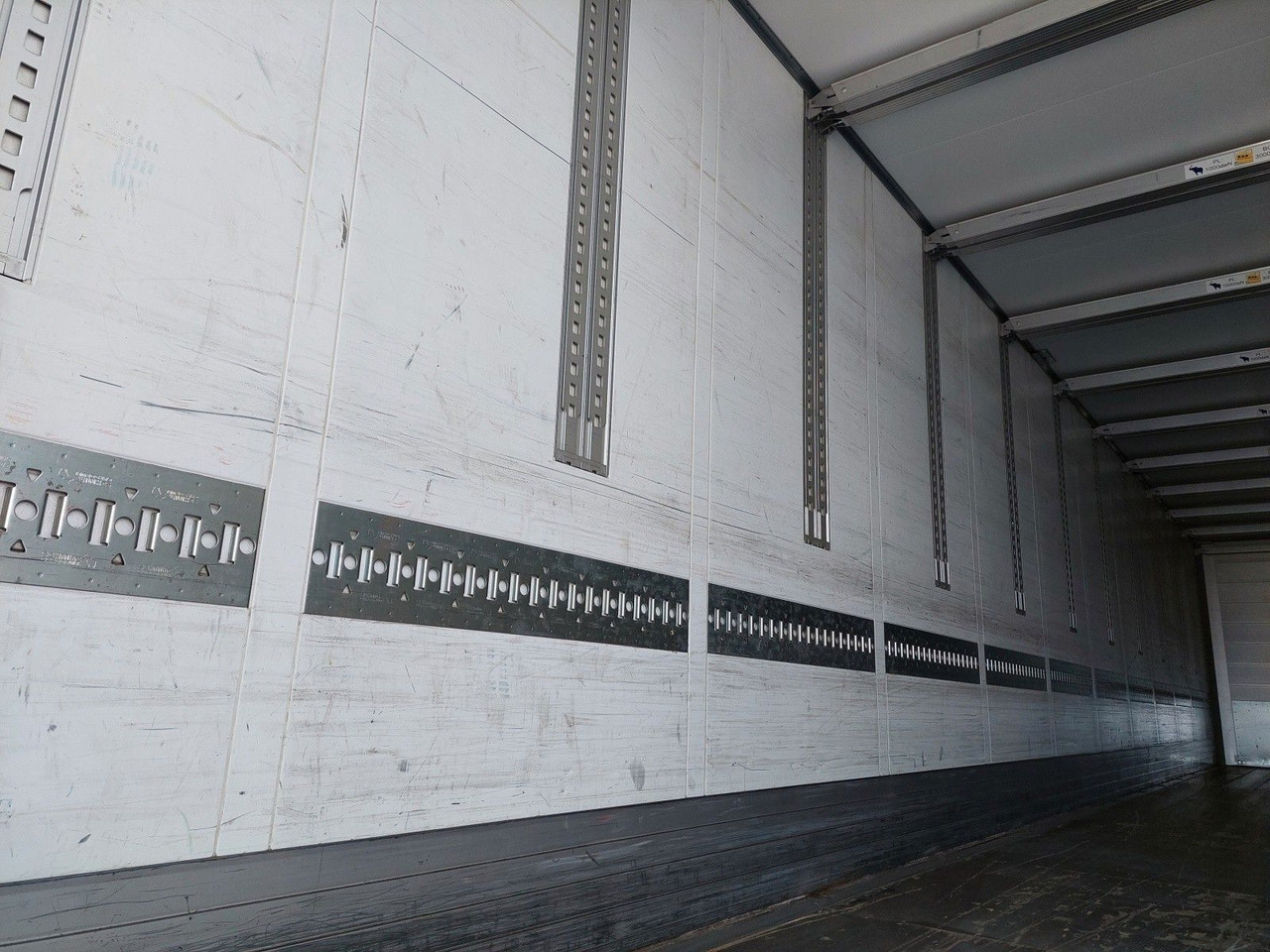 Полуприцеп-фургон Schmitz Cargobull SKO 24 Doppelstock: фото 11