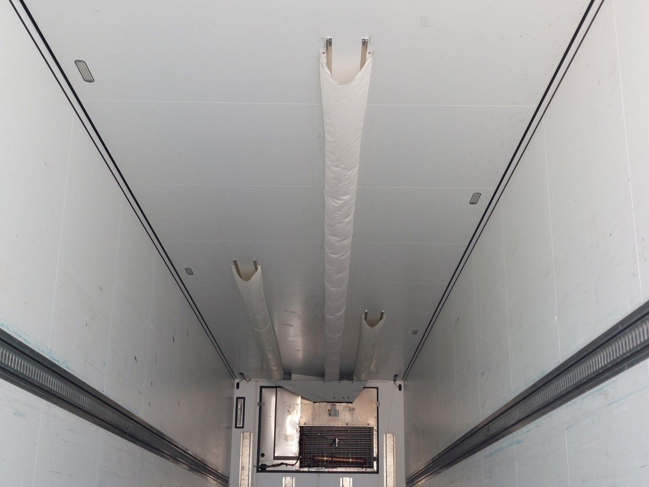 Schmitz Cargobull SKO24 ThermoKing SLXi 300 в лизинг Schmitz Cargobull SKO24 ThermoKing SLXi 300: фото 9