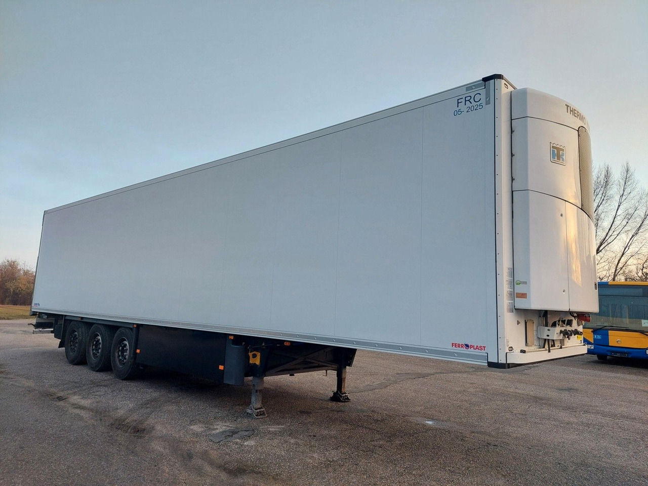 Schmitz Cargobull SKO24 ThermoKing SLXi 300 - Полуприцеп-рефрижератор: фото 2 Schmitz Cargobull SKO24 ThermoKing SLXi 300 - Полуприцеп-рефрижератор: фото 2