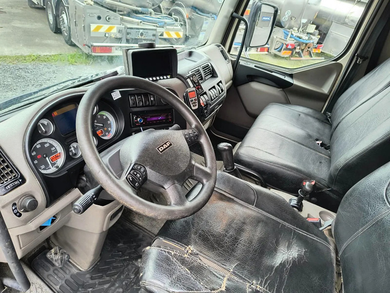Фото интерьера 3: Грузовик с закрытым кузовом DAF LF 45 180 - D'HOLLANDIA 1500KG