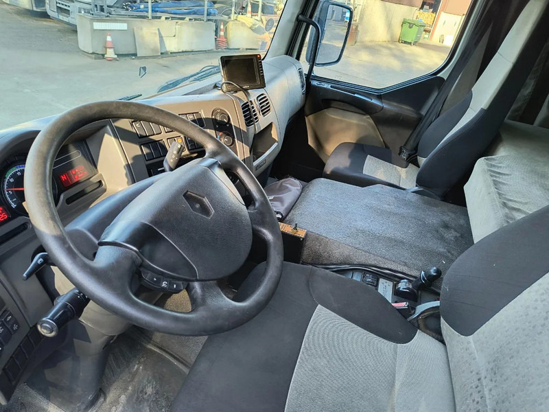 Фото интерьера 1: Крюковой мультилифт Renault Premium Lander 410 DXI HOOK SYSTEM - AIRCO - BED