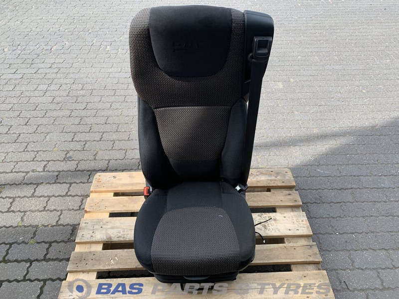 DAF CF Euro 6 - Сиденье для Грузовиков: фото 1 DAF CF Euro 6 - Сиденье для Грузовиков: фото 1