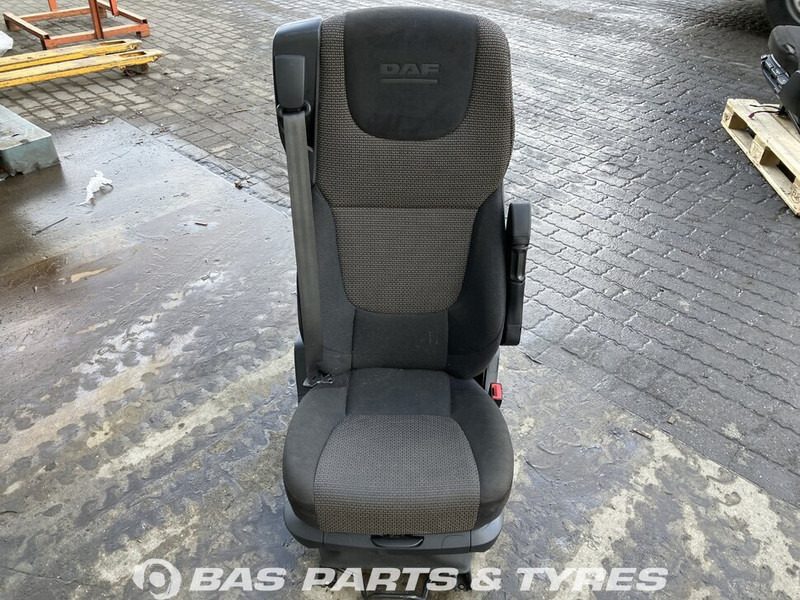 DAF CF Euro 6 - Сиденье для Грузовиков: фото 1 DAF CF Euro 6 - Сиденье для Грузовиков: фото 1