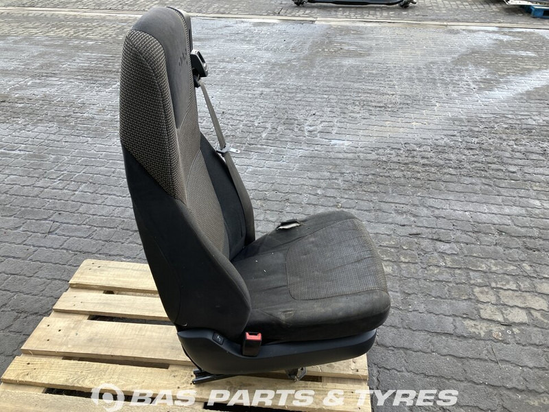 DAF CF Euro 6 - Сиденье для Грузовиков: фото 2 DAF CF Euro 6 - Сиденье для Грузовиков: фото 2
