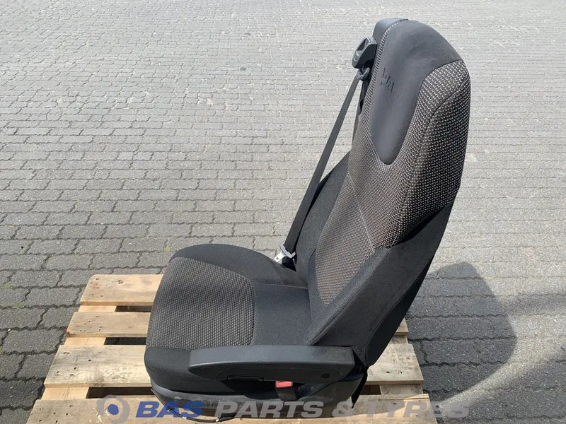 DAF CF Euro 6 - Сиденье для Грузовиков: фото 2 DAF CF Euro 6 - Сиденье для Грузовиков: фото 2