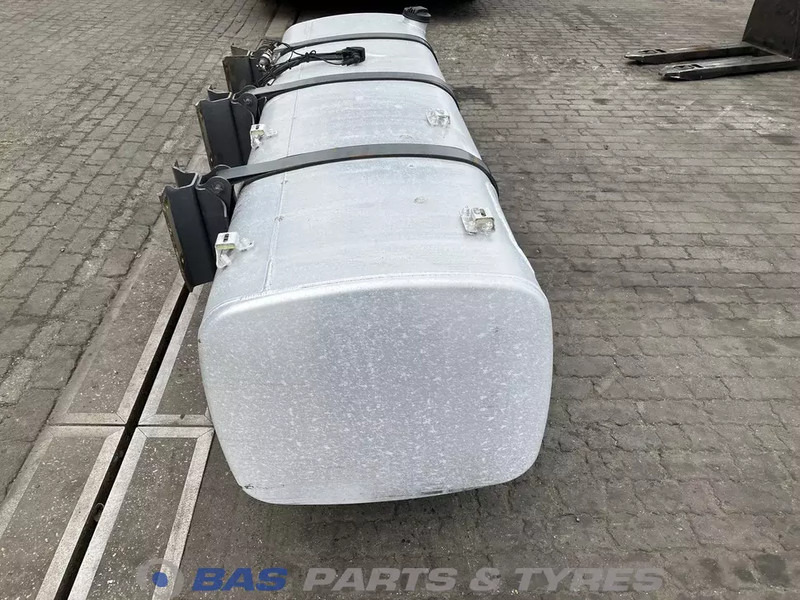 DAF - Топливный бак для Грузовиков: фото 4 DAF - Топливный бак для Грузовиков: фото 4