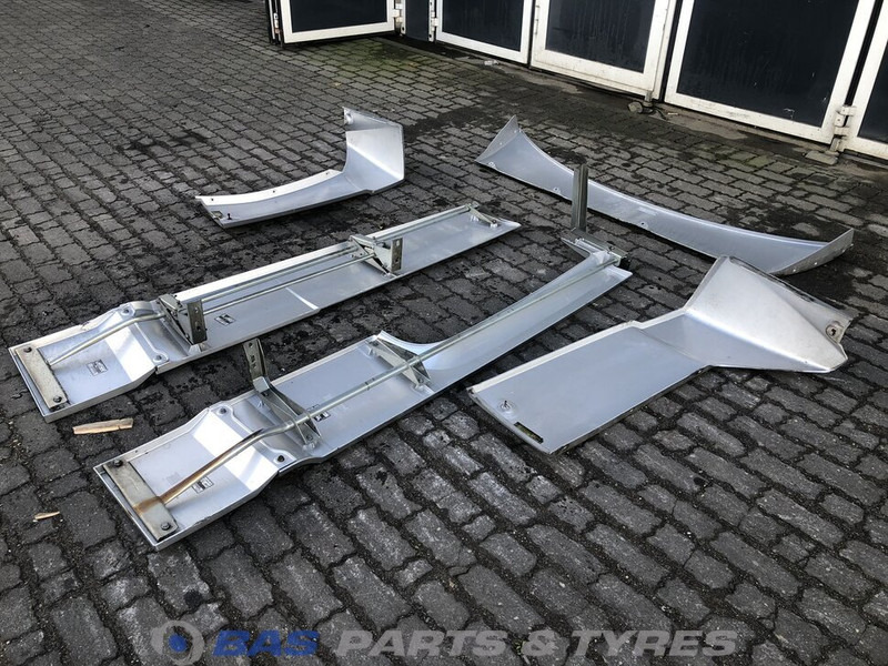 DAF XF106 Spoilerset DAF Super Space Cab L2H3 1671845 - Аэродинамика/ Спойлеры для Грузовиков: фото 5 DAF XF106 Spoilerset DAF Super Space Cab L2H3 1671845 - Аэродинамика/ Спойлеры для Грузовиков: фото 5