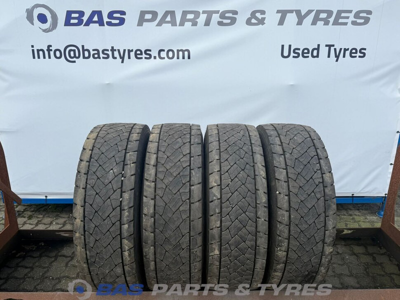 DUNLOP Dunlop 295/60R22.5 SP446 K M+S 3PMSF gebruikte set - Шина для Грузовиков: фото 1 DUNLOP Dunlop 295/60R22.5 SP446 K M+S 3PMSF gebruikte set - Шина для Грузовиков: фото 1
