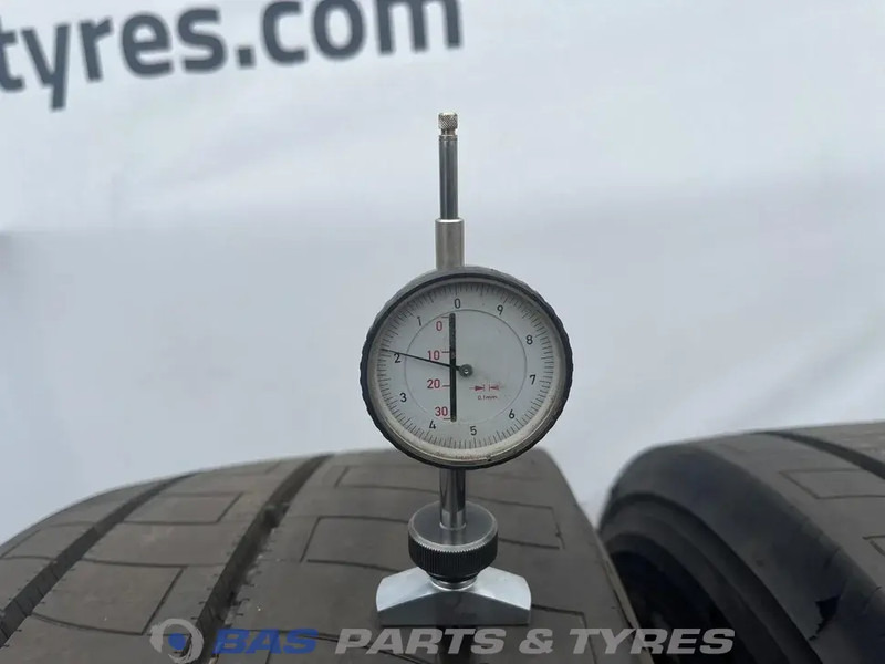 Firestone Firestone 315/70R22.5 FS424 EVO 156/150 M+S 3PMSF gebruikte set - Шина для Грузовиков: фото 3 Firestone Firestone 315/70R22.5 FS424 EVO 156/150 M+S 3PMSF gebruikte set - Шина для Грузовиков: фото 3