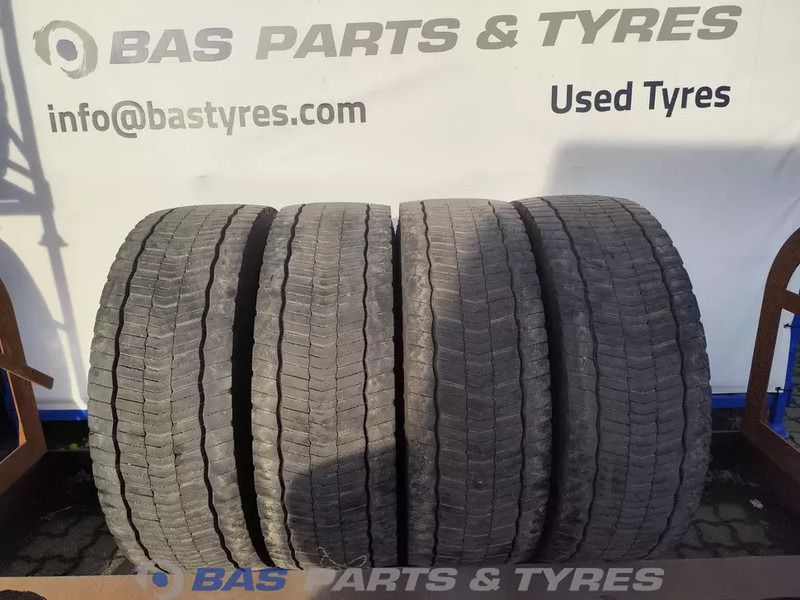 Hankook Hankook 315/70R22.5 DH51 154/150 M+S 3PMSF gebruikte set - Шина для Грузовиков: фото 1 Hankook Hankook 315/70R22.5 DH51 154/150 M+S 3PMSF gebruikte set - Шина для Грузовиков: фото 1