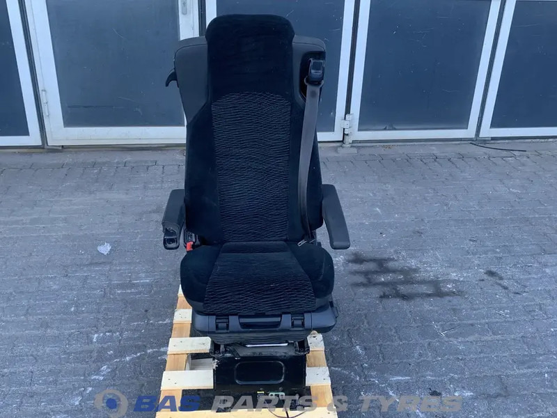 Mercedes-Benz Actros MP4 Bestuurdersstoel Mercedes A 960 910 75 01 - Сиденье для Грузовиков: фото 1 Mercedes-Benz Actros MP4 Bestuurdersstoel Mercedes A 960 910 75 01 - Сиденье для Грузовиков: фото 1