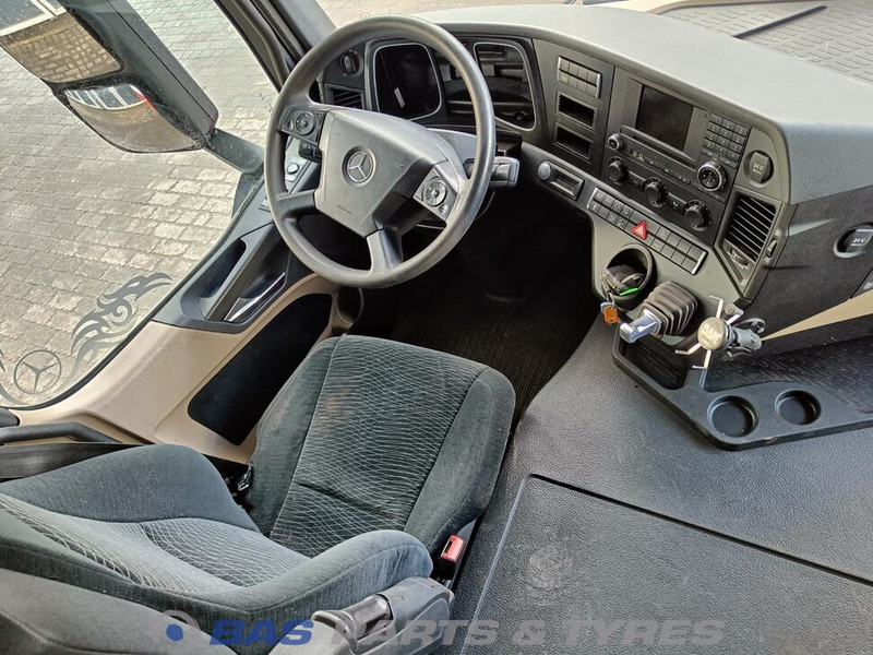 Кабина и интерьер для Грузовиков Mercedes-Benz Actros MP4 Mercedes ClassicSpace L-cab L2H1 A 000 600 01 01: фото 9