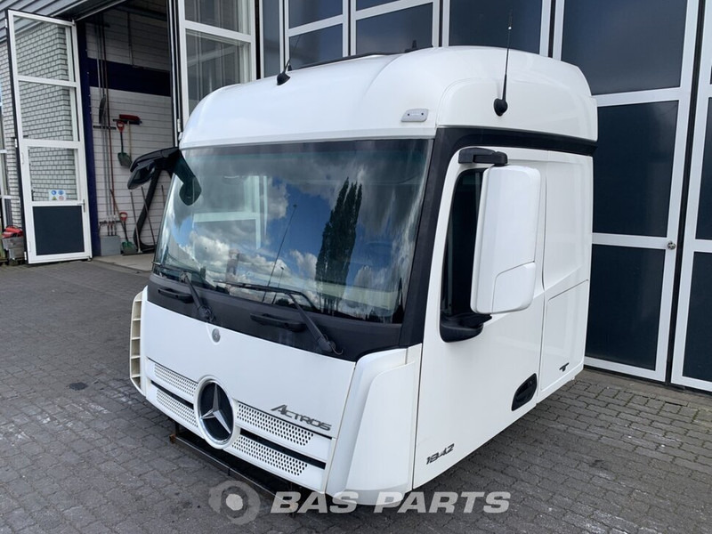 Mercedes-Benz Actros MP4 - Кабина и интерьер для Грузовиков: фото 1 Mercedes-Benz Actros MP4 - Кабина и интерьер для Грузовиков: фото 1