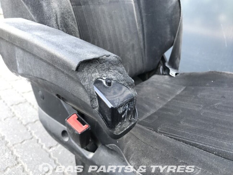 Mercedes-Benz Actros MP4 - Сиденье для Грузовиков: фото 3 Mercedes-Benz Actros MP4 - Сиденье для Грузовиков: фото 3