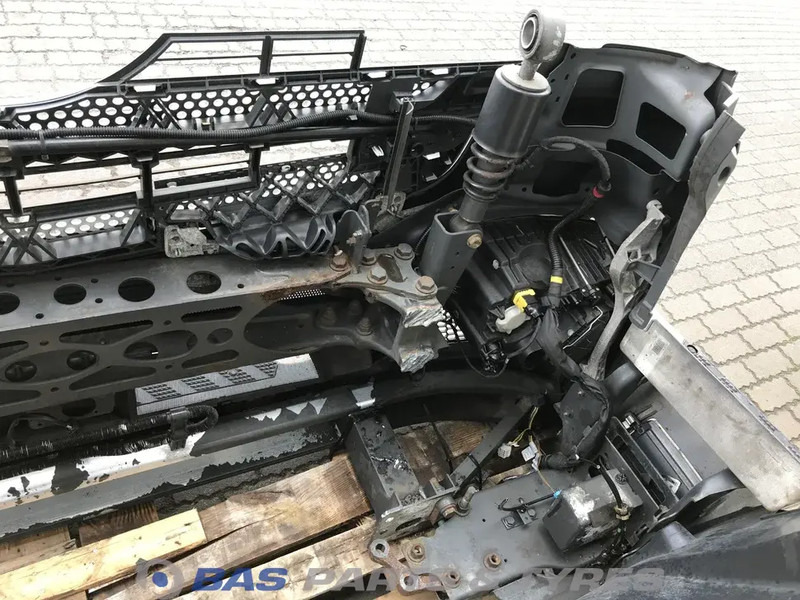 Mercedes-Benz Antos MP4 Bumper Mercedes A 960 310 23 22 - Бампер для Грузовиков: фото 5 Mercedes-Benz Antos MP4 Bumper Mercedes A 960 310 23 22 - Бампер для Грузовиков: фото 5