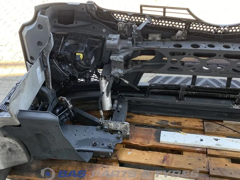 Mercedes-Benz Antos MP4 - Бампер для Грузовиков: фото 5 Mercedes-Benz Antos MP4 - Бампер для Грузовиков: фото 5