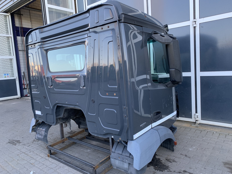 Mercedes-Benz Antos MP4 - Кабина и интерьер для Грузовиков: фото 3 Mercedes-Benz Antos MP4 - Кабина и интерьер для Грузовиков: фото 3