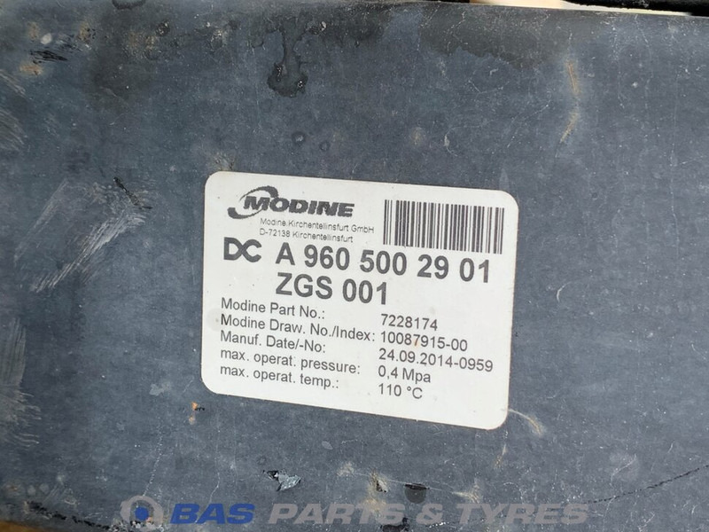 Mercedes-Benz Antos MP4 - Радиатор для Грузовиков: фото 4 Mercedes-Benz Antos MP4 - Радиатор для Грузовиков: фото 4