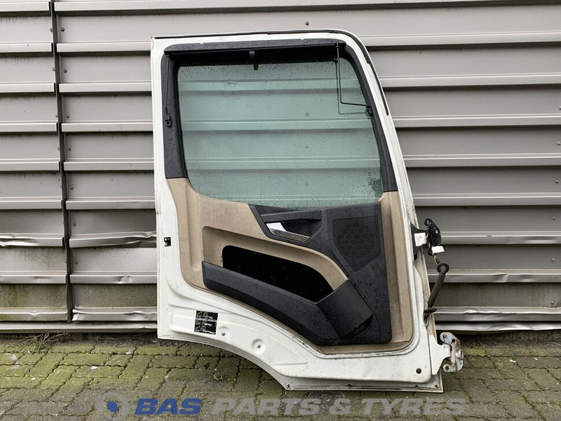 Mercedes-Benz Arocs Portier Links Mercedes A 960 720 25 03 - Дверь и запчасти для Грузовиков: фото 2 Mercedes-Benz Arocs Portier Links Mercedes A 960 720 25 03 - Дверь и запчасти для Грузовиков: фото 2