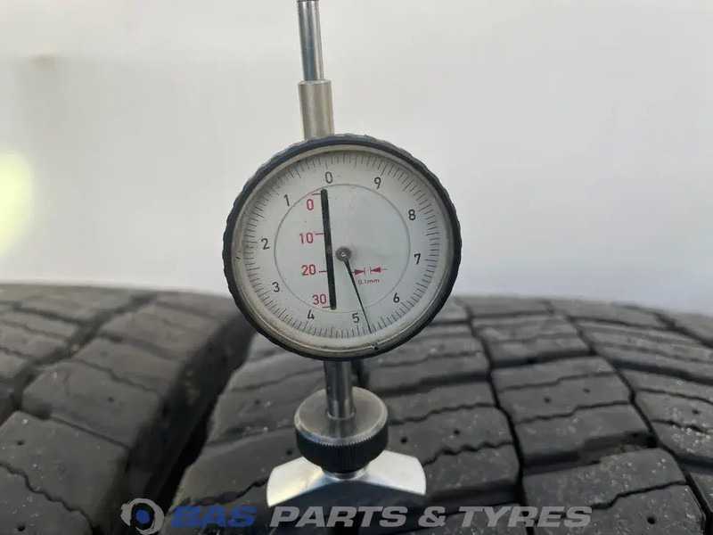 Michelin Michelin 315/70R22.5 X MULTI D 154/150 M+S 3PMSF gebruikte set - Шина для Грузовиков: фото 3 Michelin Michelin 315/70R22.5 X MULTI D 154/150 M+S 3PMSF gebruikte set - Шина для Грузовиков: фото 3