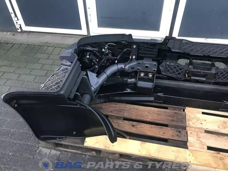 Renault D-Serie Bumper Renault 7482642303 - Бампер для Грузовиков: фото 4 Renault D-Serie Bumper Renault 7482642303 - Бампер для Грузовиков: фото 4