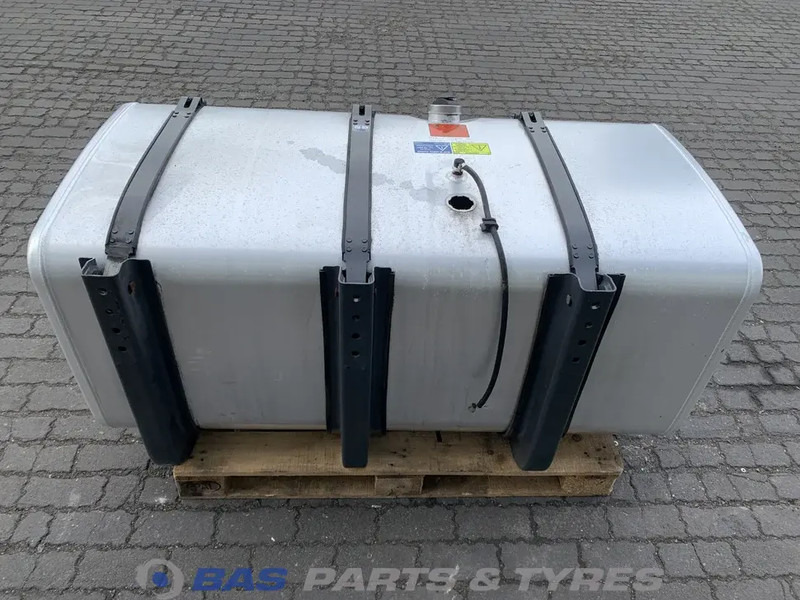 Scania - Топливный бак для Грузовиков: фото 3 Scania - Топливный бак для Грузовиков: фото 3