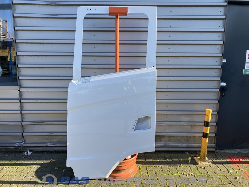 Scania S-Serie NextGen Portier Links Scania 2137841 - Дверь и запчасти для Грузовиков: фото 1 Scania S-Serie NextGen Portier Links Scania 2137841 - Дверь и запчасти для Грузовиков: фото 1