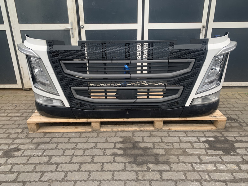 Volvo FH4 - Бампер для Грузовиков: фото 1 Volvo FH4 - Бампер для Грузовиков: фото 1