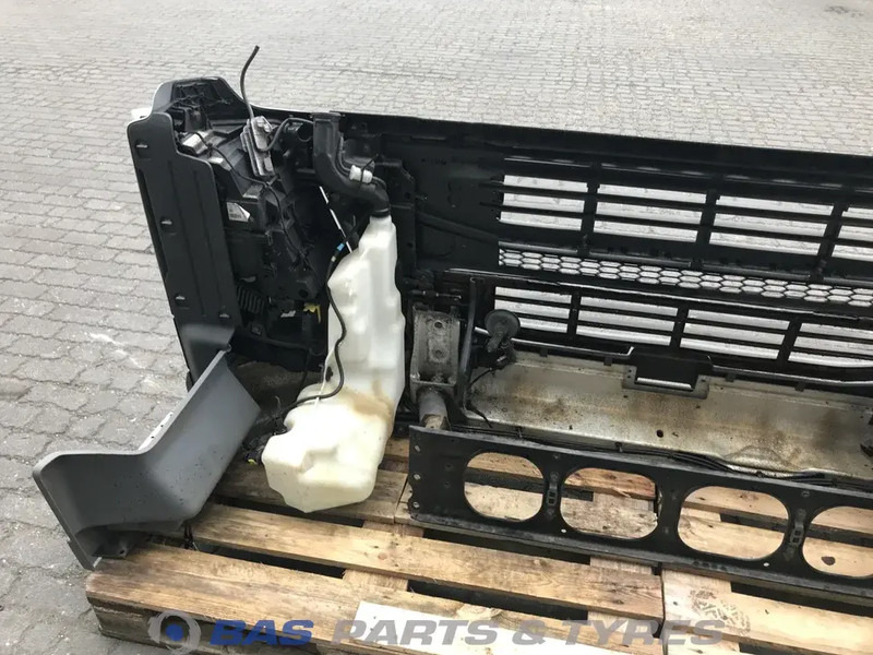 Volvo FM4 Bumper Volvo 21221129 - Бампер для Грузовиков: фото 4 Volvo FM4 Bumper Volvo 21221129 - Бампер для Грузовиков: фото 4