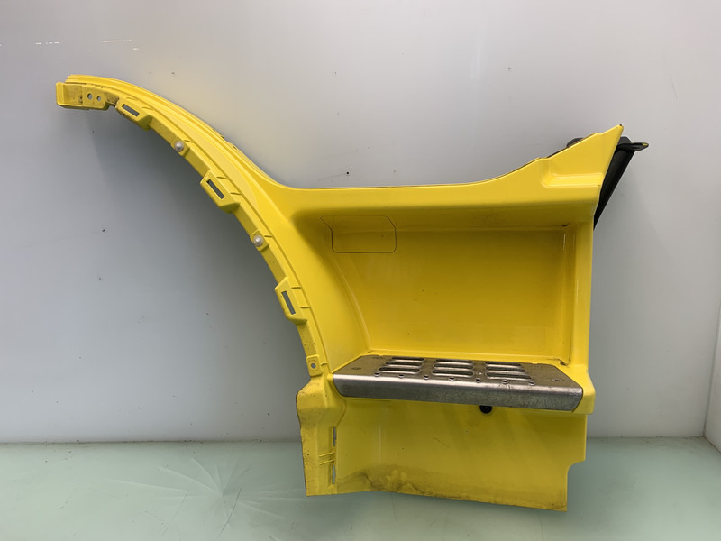 Volvo FM4 Opstap Rechts Volvo 82644147 - Кузов и экстерьер для Грузовиков: фото 1 Volvo FM4 Opstap Rechts Volvo 82644147 - Кузов и экстерьер для Грузовиков: фото 1