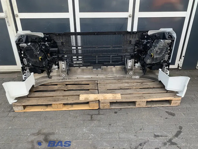 Volvo FM5 Bumper Volvo 82491840 - Бампер для Грузовиков: фото 5 Volvo FM5 Bumper Volvo 82491840 - Бампер для Грузовиков: фото 5