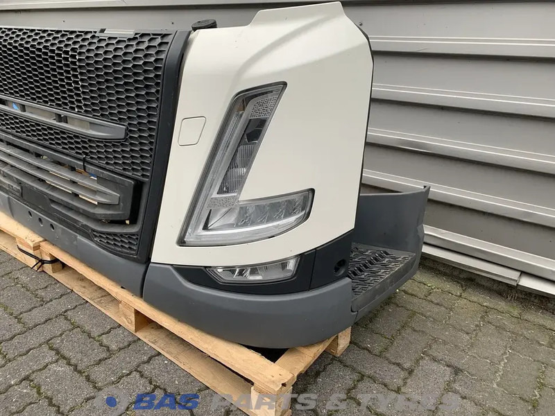 Volvo FM5 - Бампер для Грузовиков: фото 2 Volvo FM5 - Бампер для Грузовиков: фото 2