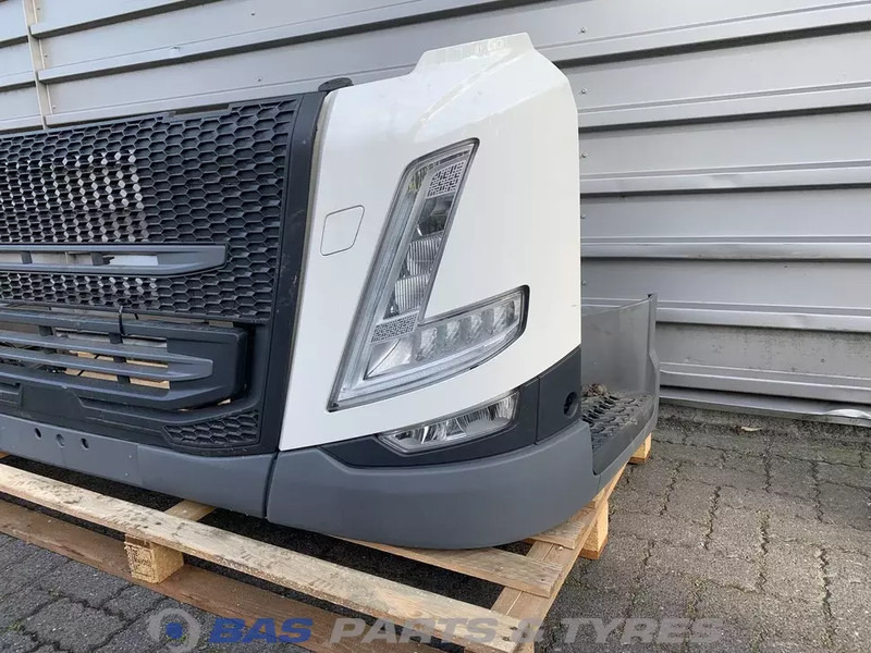 Volvo FM5 - Бампер для Грузовиков: фото 2 Volvo FM5 - Бампер для Грузовиков: фото 2