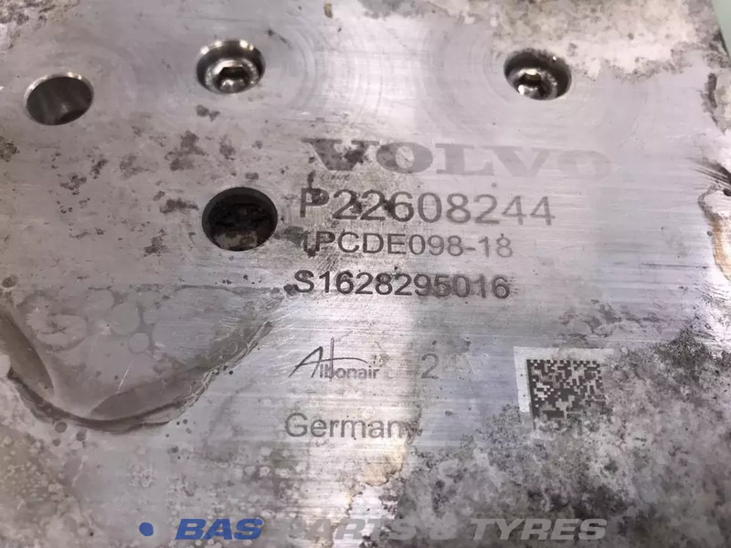 Volvo AdBlue pomp Volvo 21679299 - Запчасти для Грузовиков: фото 4 Volvo AdBlue pomp Volvo 21679299 - Запчасти для Грузовиков: фото 4