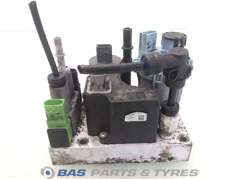 Volvo AdBlue pomp Volvo 21679299 - Запчасти для Грузовиков: фото 3 Volvo AdBlue pomp Volvo 21679299 - Запчасти для Грузовиков: фото 3