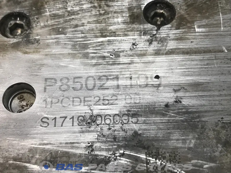 Volvo AdBlue pomp Volvo 21679299 - Запчасти для Грузовиков: фото 5 Volvo AdBlue pomp Volvo 21679299 - Запчасти для Грузовиков: фото 5