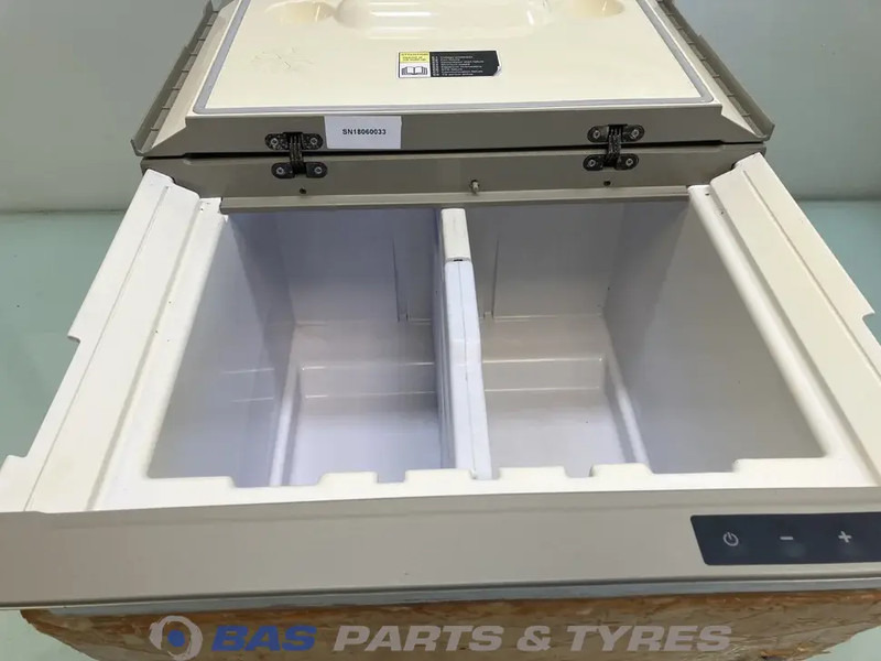 Volvo FH4 Koelkast Volvo 33 Liter - Запчасти для Грузовиков: фото 3 Volvo FH4 Koelkast Volvo 33 Liter - Запчасти для Грузовиков: фото 3