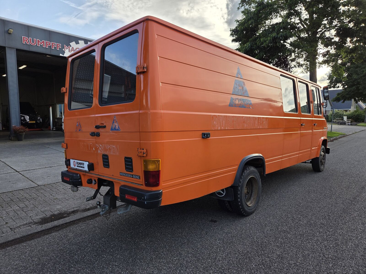 Mercedes-Benz L 608 D dubbel cabine (26700 km) goederen en personen bestelwagen - Пассажирский фургон: фото 3 Mercedes-Benz L 608 D dubbel cabine (26700 km) goederen en personen bestelwagen - Пассажирский фургон: фото 3