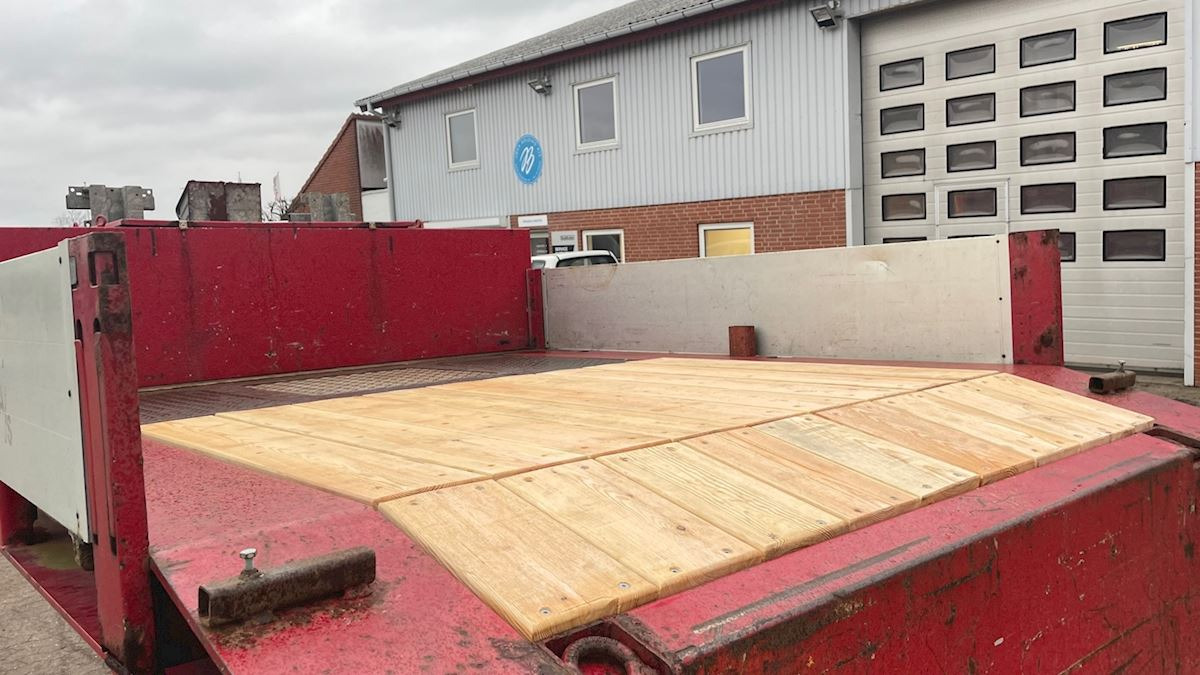 Низкорамный полуприцеп Doll T3L Sengetrailer: фото 7