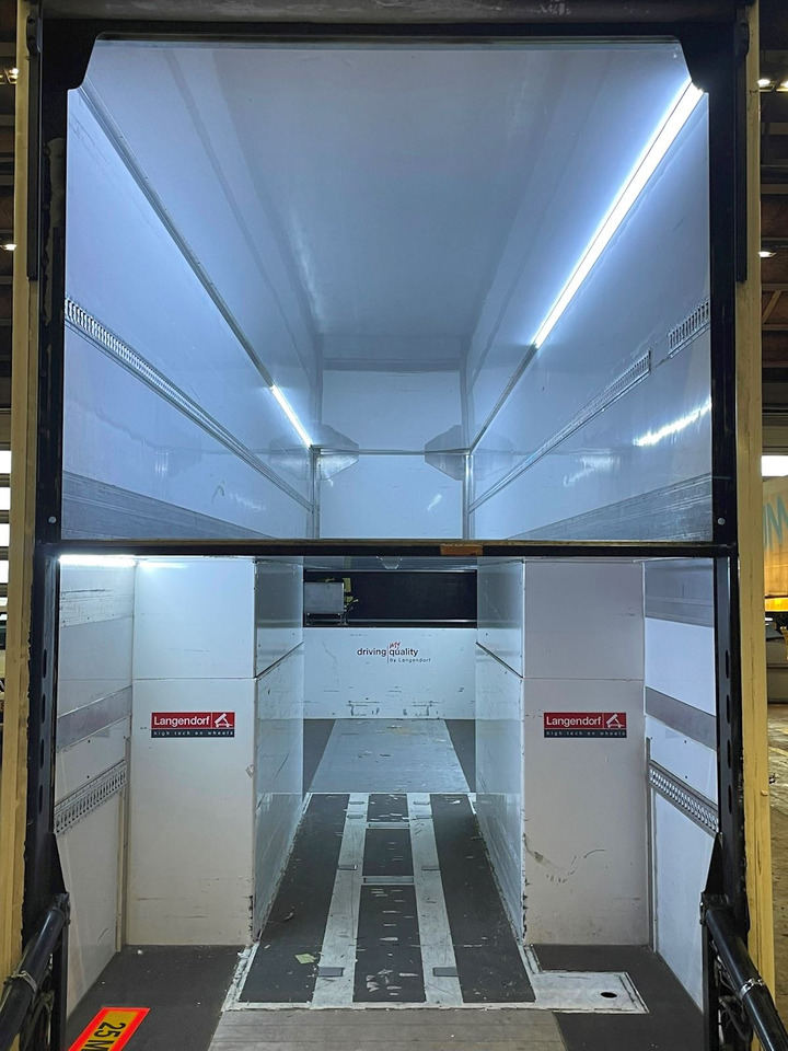 Langendorf Dobbeltstock - Полуприцеп-фургон: фото 5 Langendorf Dobbeltstock - Полуприцеп-фургон: фото 5