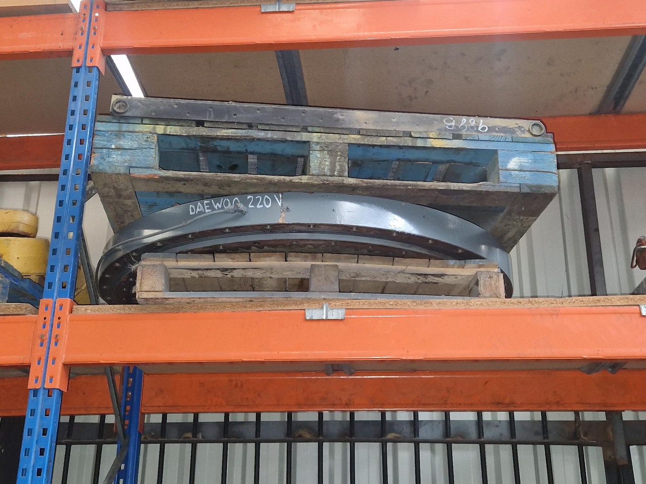 DAEWOO 220V  - Поворотное кольцо для Строительной техники: фото 2 DAEWOO 220V  - Поворотное кольцо для Строительной техники: фото 2