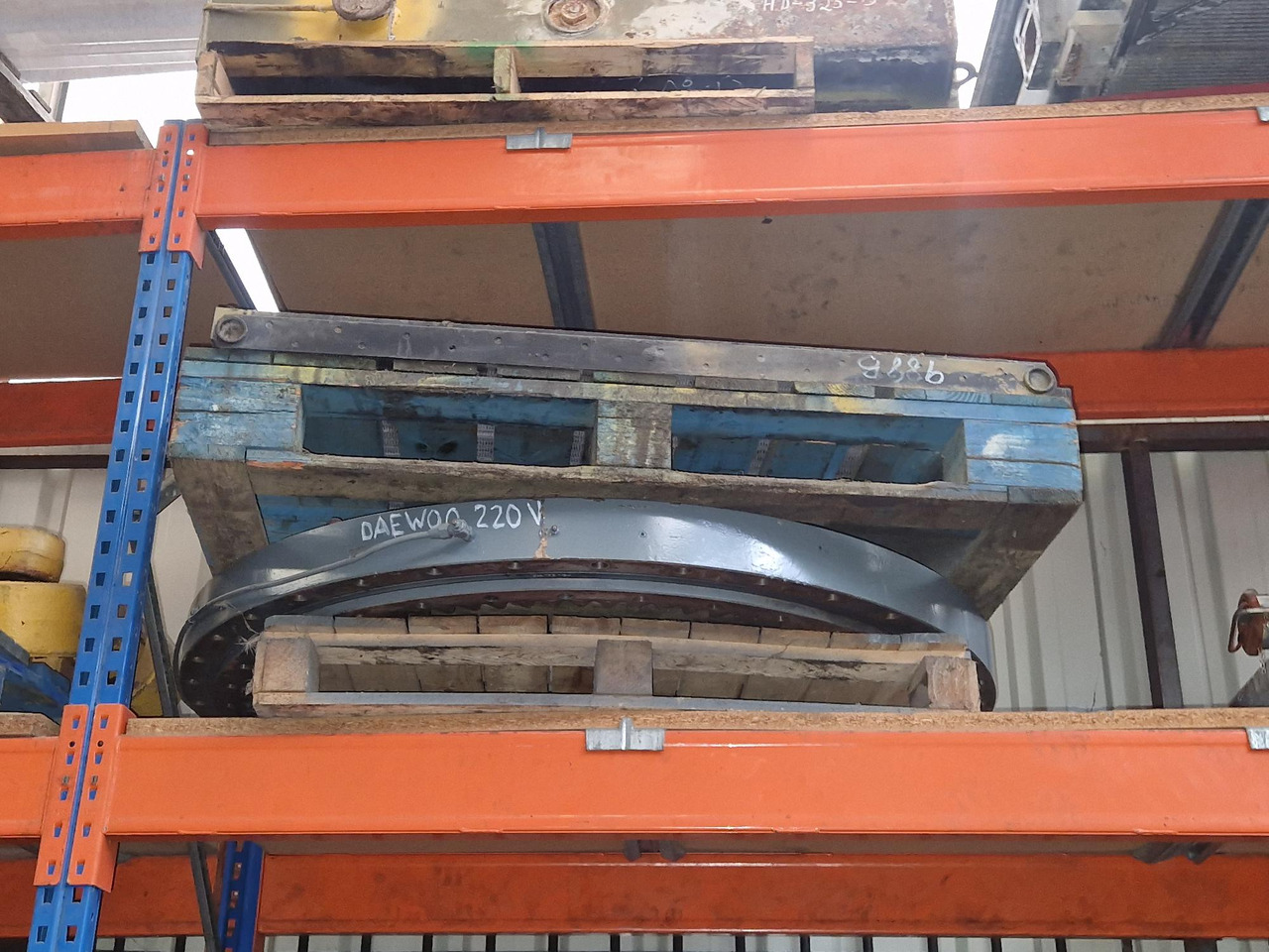 DAEWOO 220V  - Поворотное кольцо для Строительной техники: фото 1 DAEWOO 220V  - Поворотное кольцо для Строительной техники: фото 1