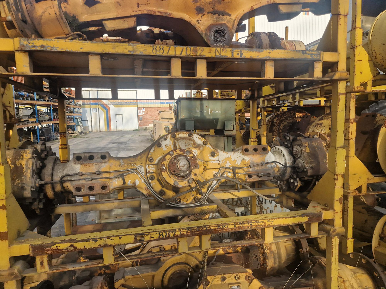 EJE DELANTERO/TRASERO DE VOLVO A25C - Ось и запчасти для Строительной техники: фото 1 EJE DELANTERO/TRASERO DE VOLVO A25C - Ось и запчасти для Строительной техники: фото 1