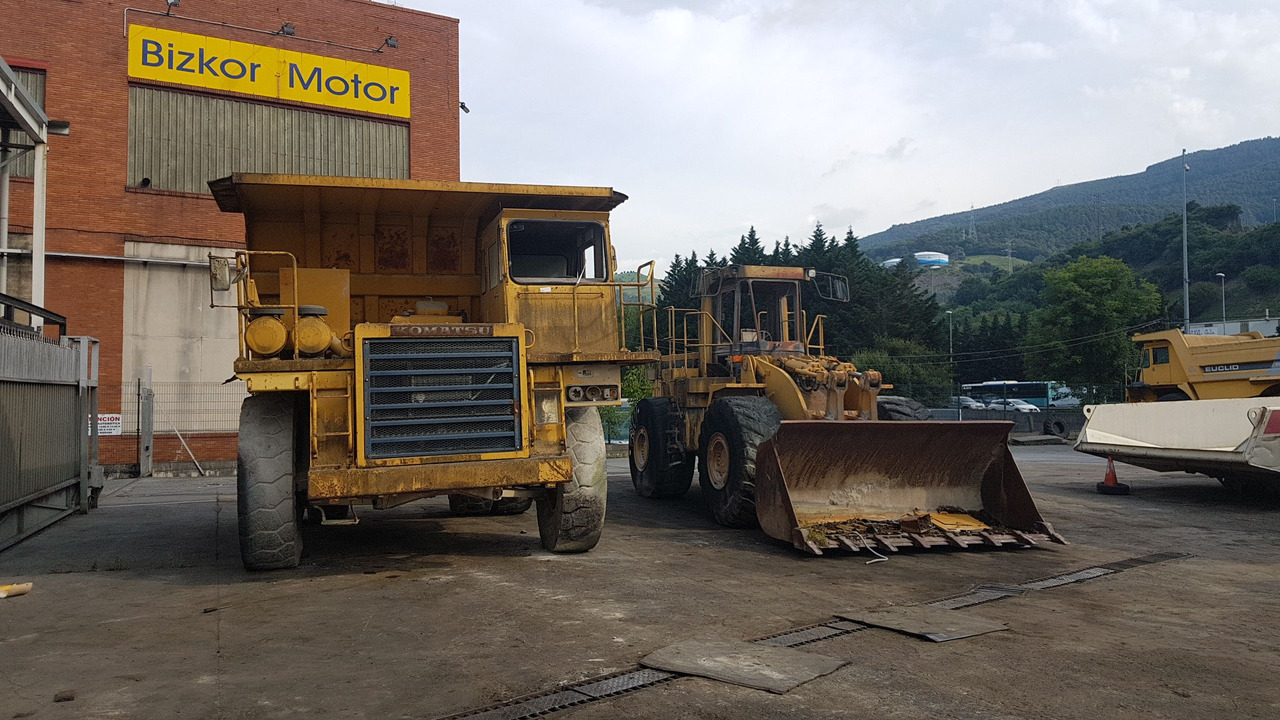 KOMATSU HD 325.5 - Карьерный самосвал: фото 1 KOMATSU HD 325.5 - Карьерный самосвал: фото 1