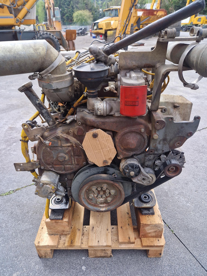 MOTOR LIEBHERR D924TIE 145 KW - Двигатель для Строительной техники: фото 2 MOTOR LIEBHERR D924TIE 145 KW - Двигатель для Строительной техники: фото 2