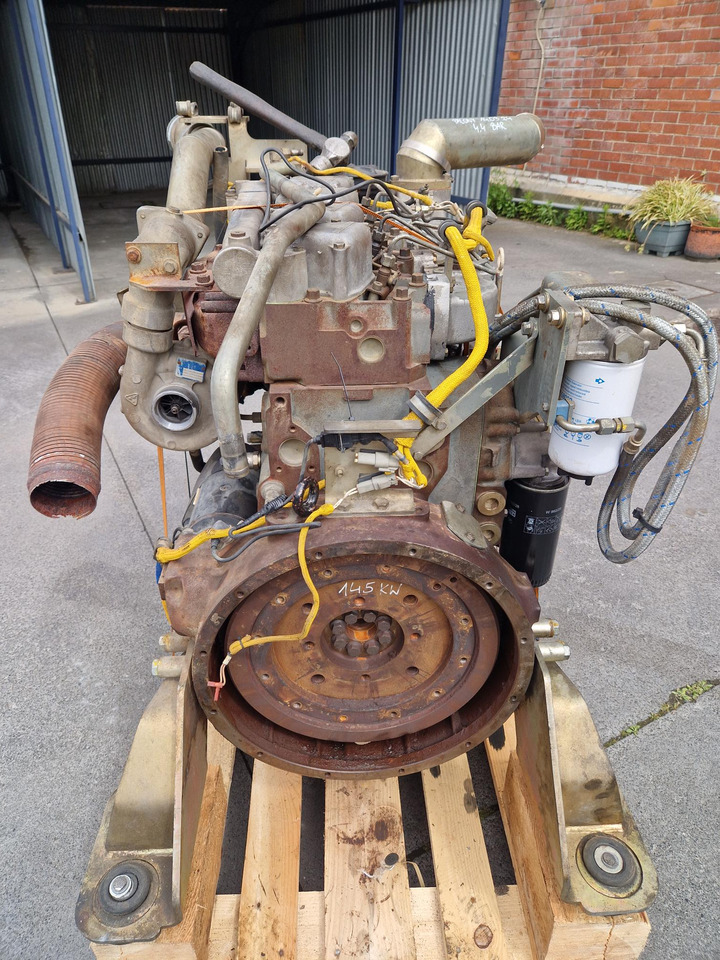 MOTOR LIEBHERR D924TIE 145 KW - Двигатель для Строительной техники: фото 4 MOTOR LIEBHERR D924TIE 145 KW - Двигатель для Строительной техники: фото 4