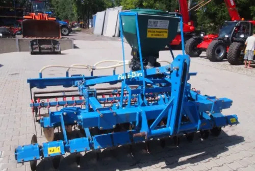 Agregat uprawowo-siewny Rabe Werk 2011 3m brona talerzowa z siewnikiem do poplonów - Посевной комплекс: фото 2 Agregat uprawowo-siewny Rabe Werk 2011 3m brona talerzowa z siewnikiem do poplonów - Посевной комплекс: фото 2