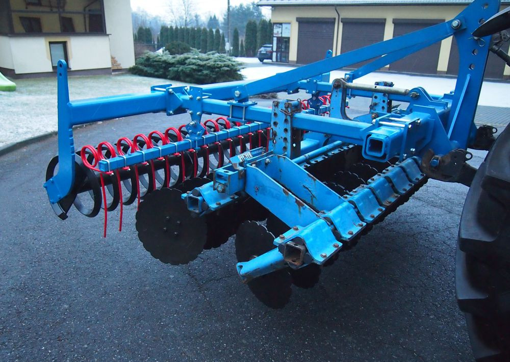 Дисковая борона Brona talerzowa Rabe Werk RABE WERK Fielo biro 3000 2006 Brona talerzowa RABE: фото 6 Дисковая борона Brona talerzowa Rabe Werk RABE WERK Fielo biro 3000 2006 Brona talerzowa RABE: фото 6