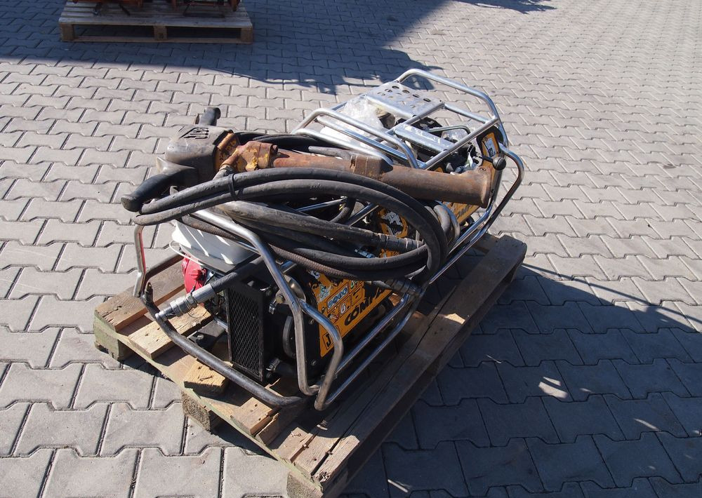 Młot hydraulczny wyburzeniowy JCB COMPACT 2010 Agregat hydrauliczny do młota wyburzeniowego JCB - Строительное оборудование: фото 2 Młot hydraulczny wyburzeniowy JCB COMPACT 2010 Agregat hydrauliczny do młota wyburzeniowego JCB - Строительное оборудование: фото 2